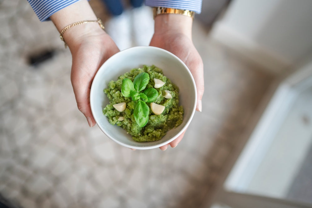 Macadamia-Basilikum Pesto