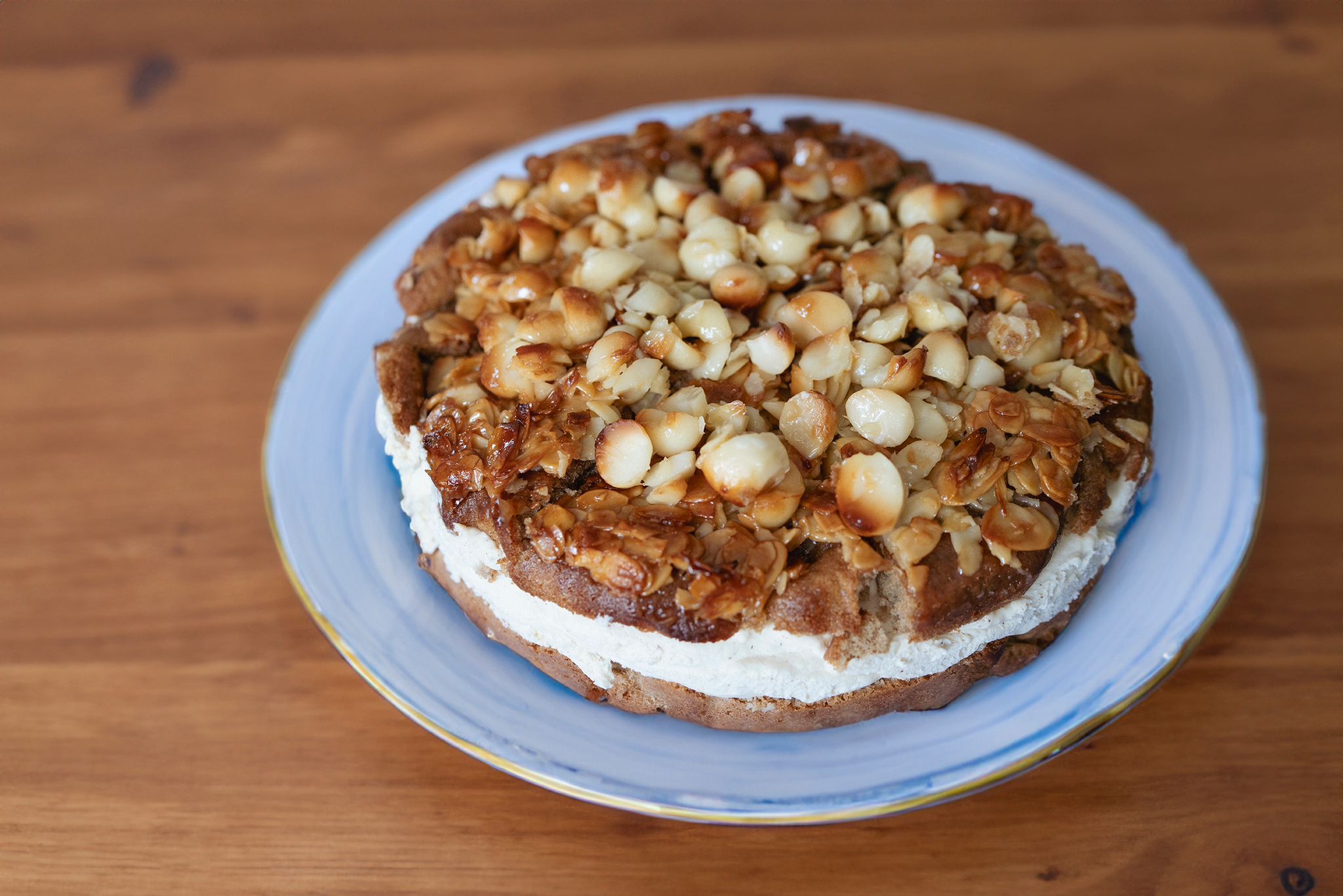 Weltbester Macadamia-Bienenstich